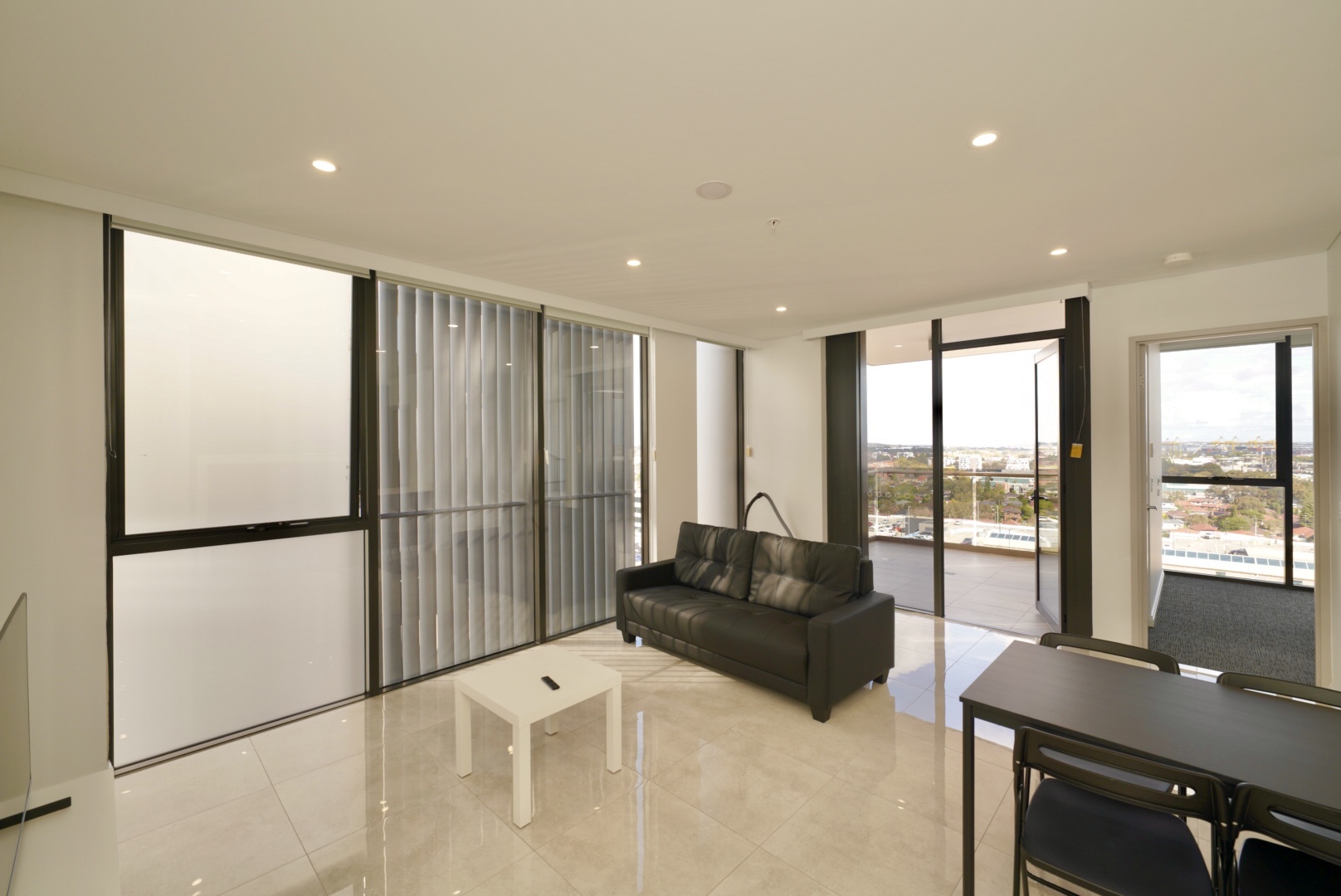CosyEasy high-end apartments for international students