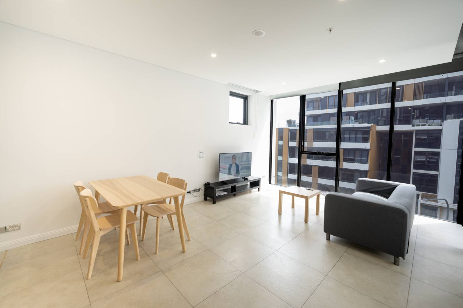 CosyEasy high-end apartments for international students